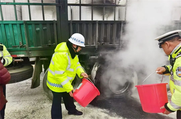 春节期间京沪分公司双线作战,全力做好高速保畅与代管工作