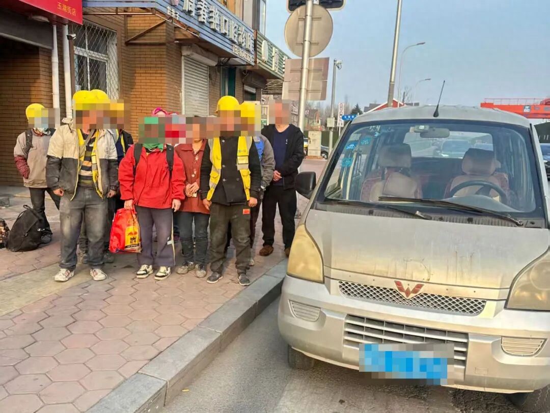 大连交管支队曝光近期查处的酒驾、超员等交通违章案例