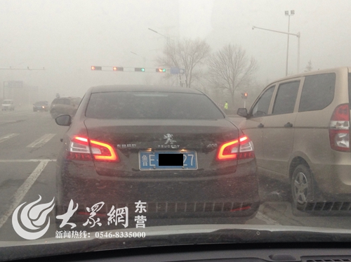 东营实行机动车单双号限行首日 单号车违规上路行驶