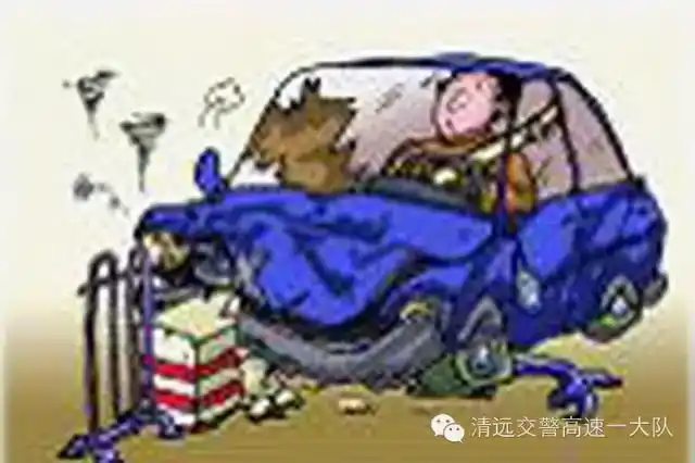 高速安全隐患多,超车、倒车、安全带问题要注意