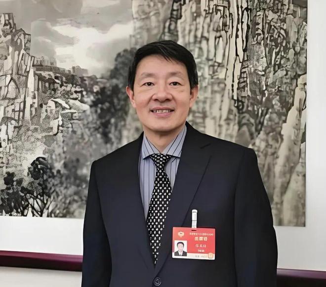 两会热议教育议题:十二年义务教育,普职分流延后至高考?