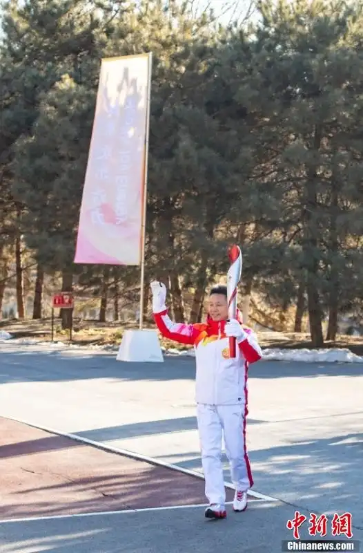2月2日北京冬奥会火炬在北京奥林匹克森林公园传递精彩瞬间
