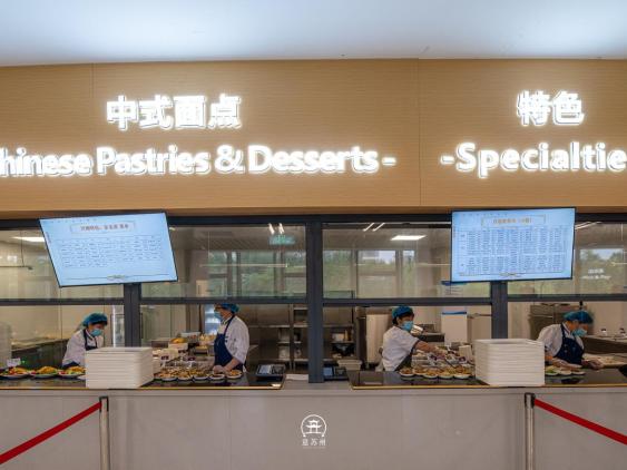 南京大学苏州校区食堂菜品丰富,满足学生多样口味需求
