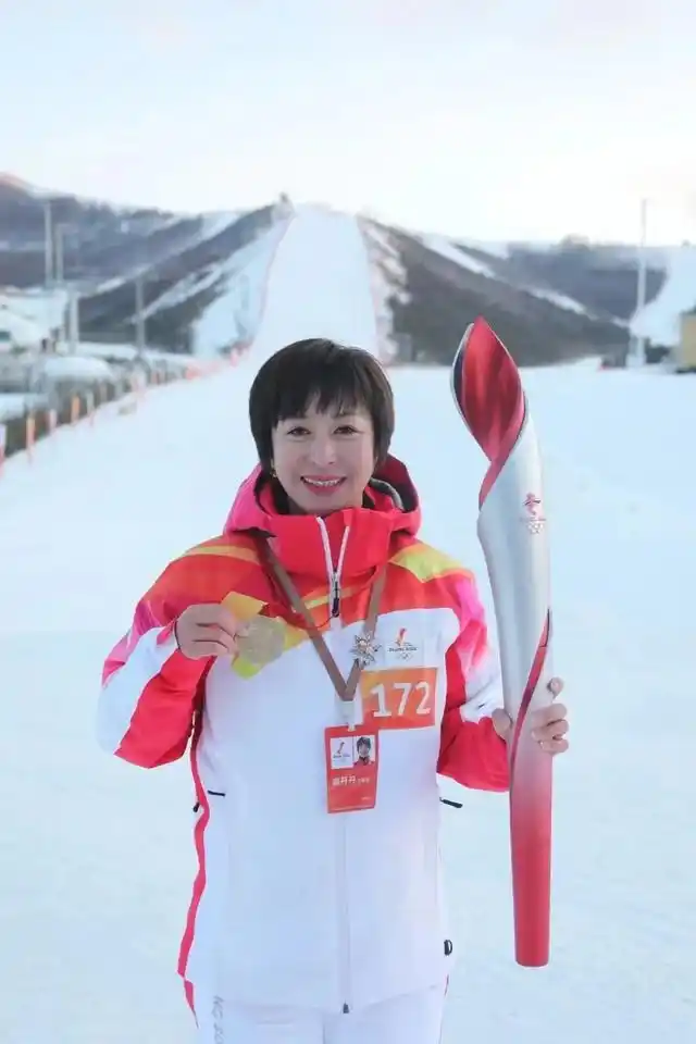 北京冬奥会中国滑雪创历史!郭丹丹曾是中国滑雪首位世界冠军